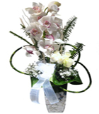 Cam vaazoda 1 dal orkide ve beyaaz g�ller<br>Cam vaazo i�erisinde 1 dal orkide beyaz g�l bambu , nazr boncuklar� ve �ak�l ta�lar�ndan olu�an aranjman , ortalama �r�n boyutlar� 30x65 cm
