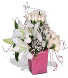 �i�ek Modeli - 008<br>Cam vazoda 1 dal beyaz lilyum ve 20 adet beyaz g�lden olu�an aranjman ortalama boyutlar� 45x55 cm