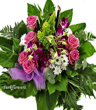 6 Adet pembe g�l papatya ve yapraklardan olu�an Anneler g�n� buketi<br>ortalama �r�n boyutlar� 45x50 cm istanbul d���na sipari� vermek i�in bilgi al�n�z